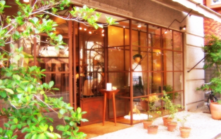 店頭入り口