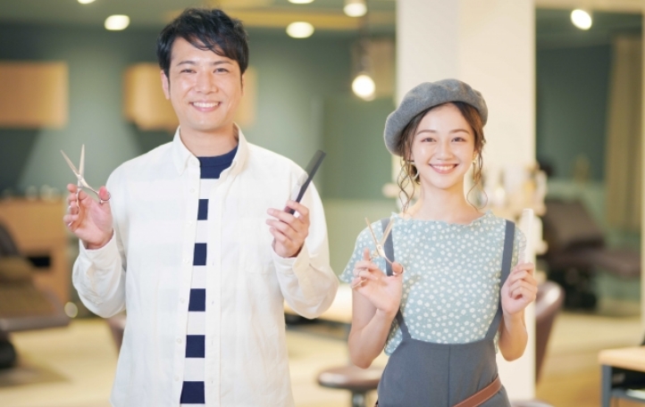 男性と女性のスタッフの写真